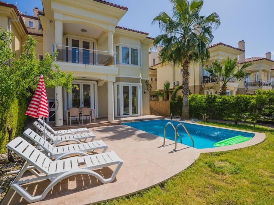 Calis'ta Denize Sifir 10 Kisilik Starfish 4 Villa